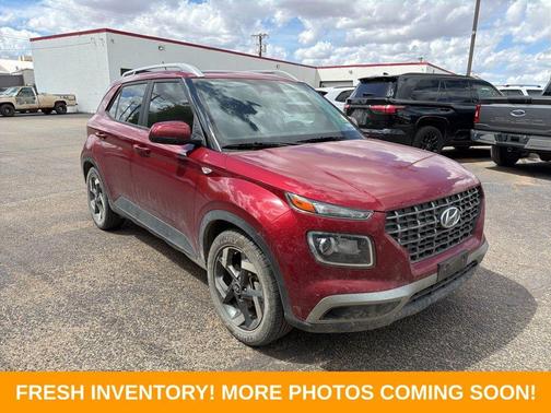 2023 Hyundai VENUE SEL