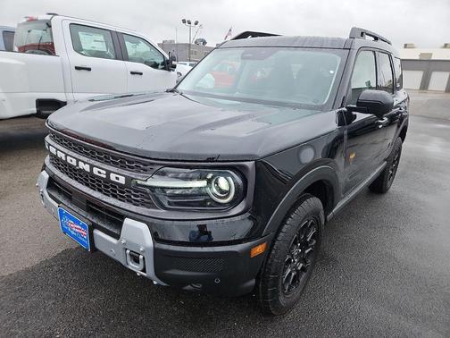 Shadow Black 2025 Ford Bronco Sport Badlands