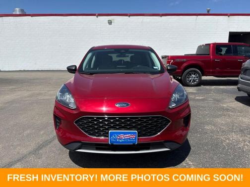 Red Metallic 2022 Ford Escape SE
