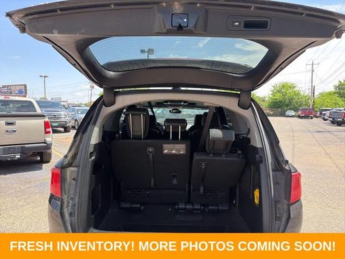 Crystal Black Pearl 2024 Honda Odyssey Elite