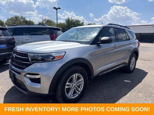 Silver Metallic 2021 Ford Explorer XLT
