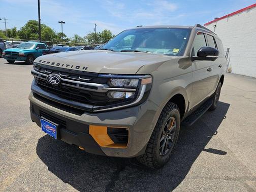 Gray 2027 Ford Expedition TREMOR
