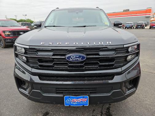 Dark Matter Gray Metallic 2026 Ford Expedition Active