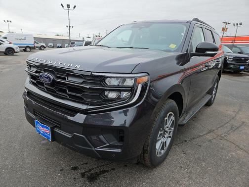Dark Matter Gray Metallic 2026 Ford Expedition Active