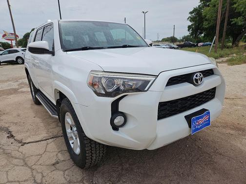 Super White 2015 Toyota 4Runner SR5