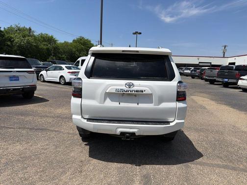 Super White 2015 Toyota 4Runner SR5