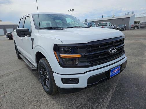 Oxford White 2026 Ford F-150 XLT