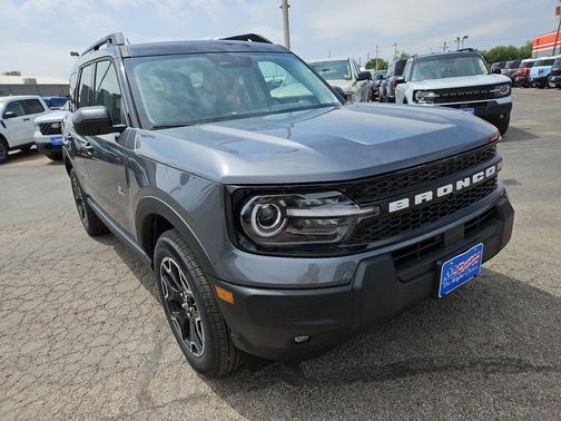 Carbonized Gray Metallic 2026 Ford Bronco Sport Outer Banks