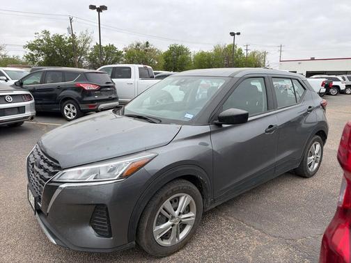 Gun Metallic 2023 Nissan Kicks S