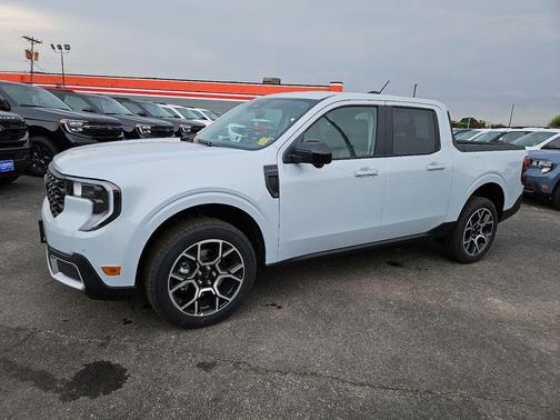 Space White Metallic 2026 Ford Maverick Lariat