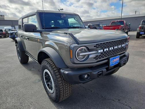 Gray 2026 Ford Bronco Badlands