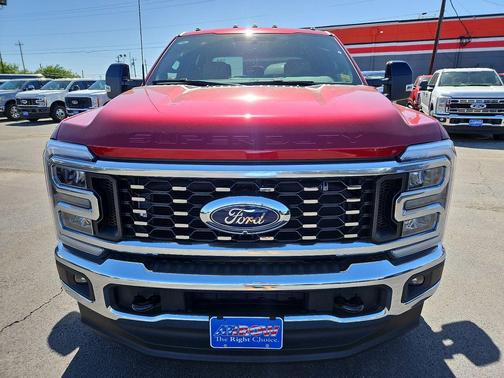 Ruby Red Metallic Tinted Clearcoat 2026 Ford F-350 Lariat Super Duty