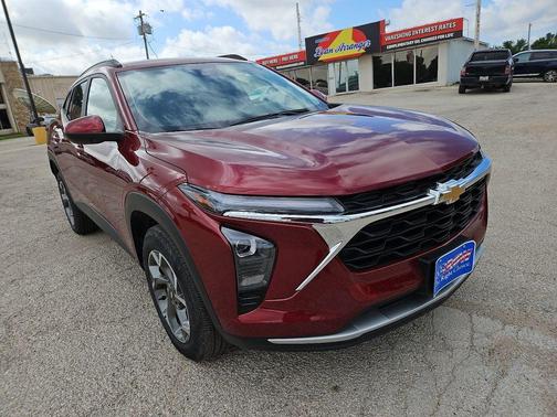 Crimson Metallic 2025 Chevrolet Trax LT
