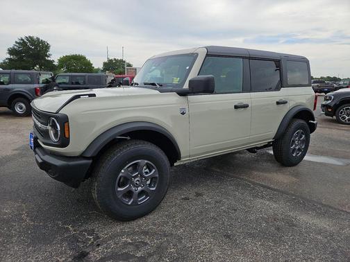 Desert Sand 2026 Ford Bronco Big Bend