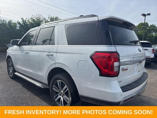 White Metallic 2023 Ford Expedition XLT