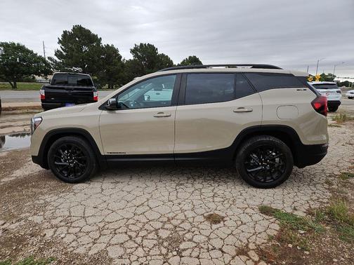 Desert Sand Metallic 2023 GMC Terrain SLE