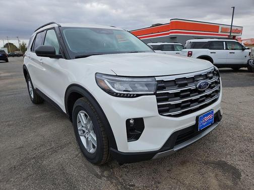 Star White 2026 Ford Explorer Active