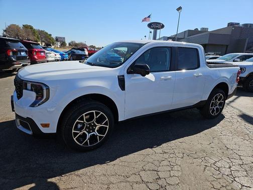 Oxford White 2026 Ford Maverick Lariat
