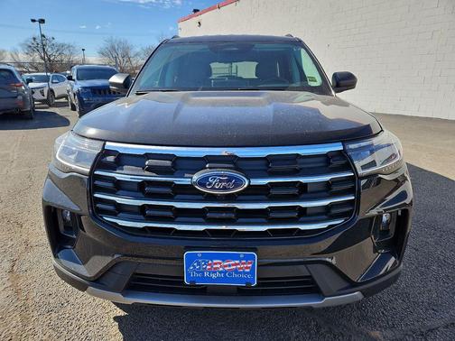 Agate Black Metallic 2026 Ford Explorer Active