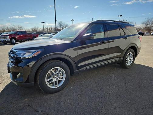 Agate Black Metallic 2026 Ford Explorer Active
