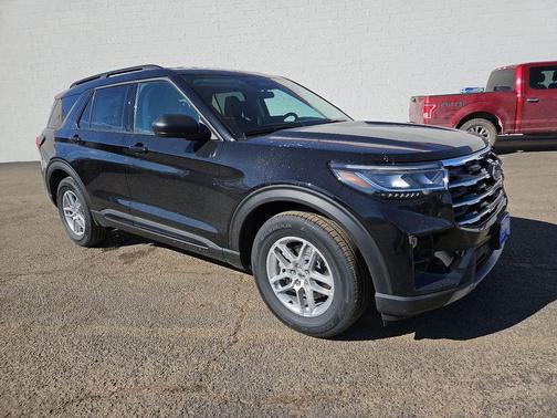 Agate Black Metallic 2026 Ford Explorer Active