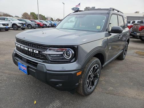 Carbonized Gray Metallic 2026 Ford Bronco Sport Outer Banks
