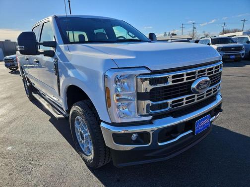 Oxford White 2026 Ford F-250 XLT
