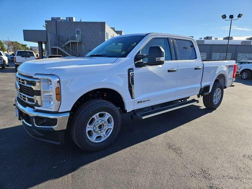 Oxford White 2026 Ford F-250 XLT