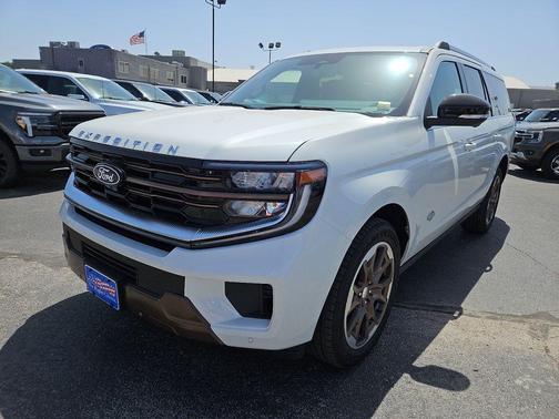 Star White 2027 Ford Expedition Max King Ranch