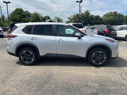 Brilliant Silver Metallic 2024 Nissan Rogue SV