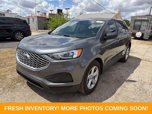 Gray Metallic 2024 Ford Edge SE