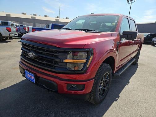 Ruby Red Metallic Tinted Clearcoat 2026 Ford F-150 XLT