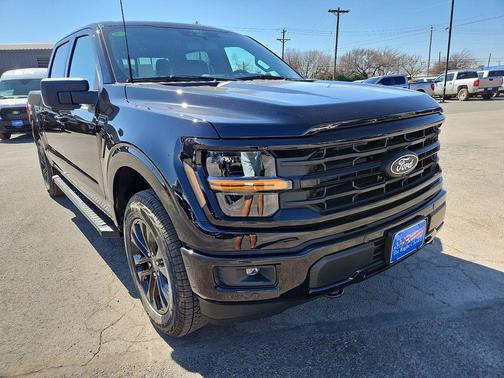 Black Metallic 2026 Ford F-150 XLT