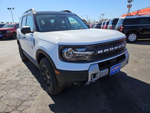 Oxford White 2026 Ford Bronco Sport Badlands