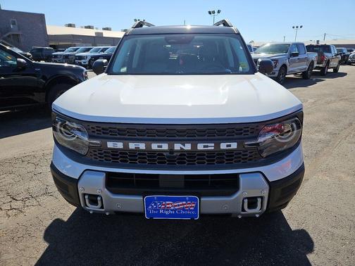 Oxford White 2026 Ford Bronco Sport Badlands