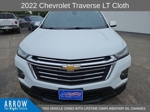Summit White 2022 Chevrolet Traverse LT Cloth