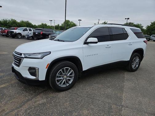 Summit White 2022 Chevrolet Traverse LT Cloth