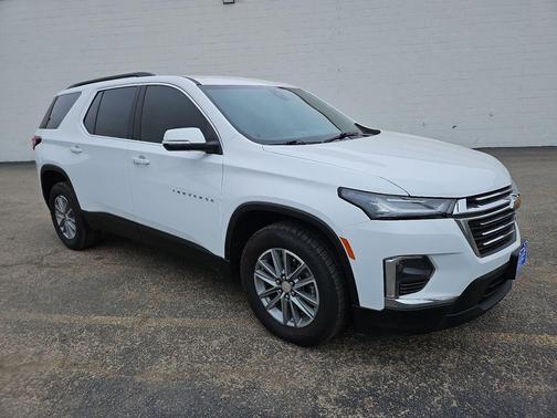 Summit White 2022 Chevrolet Traverse LT Cloth