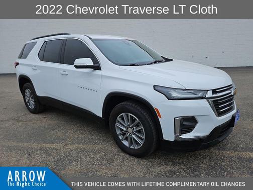 Summit White 2022 Chevrolet Traverse LT Cloth