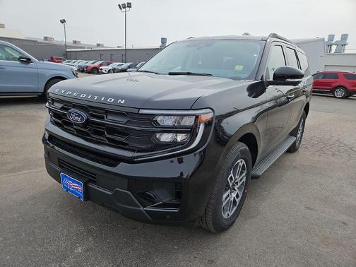 Agate Black Metallic 2026 Ford Expedition Active