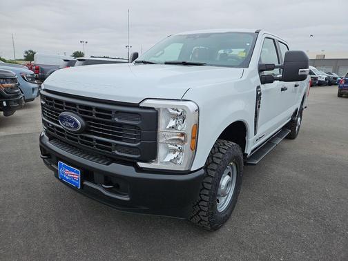 Oxford White 2026 Ford F-350 XL