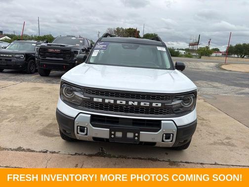 Oxford White 2025 Ford Bronco Sport Badlands