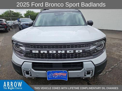Oxford White 2025 Ford Bronco Sport Badlands