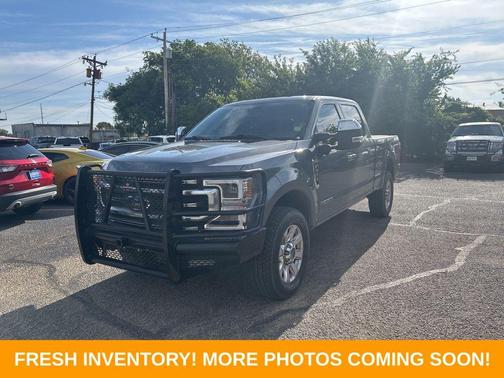 Gray Metallic 2022 Ford F-250 Platinum