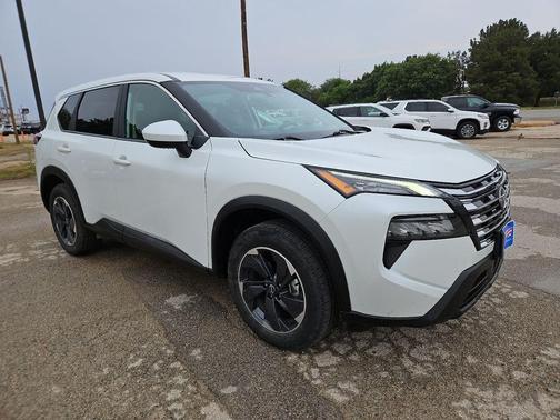 Pearl 2024 Nissan Rogue SV