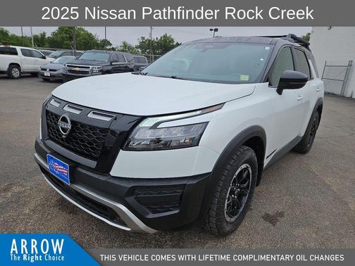 White / Black 2025 Nissan Pathfinder Rock Creek
