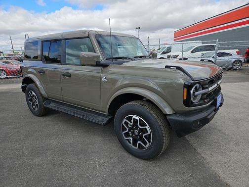 Gray 2026 Ford Bronco Outer Banks