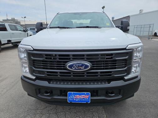 Oxford White 2026 Ford F-250 XL