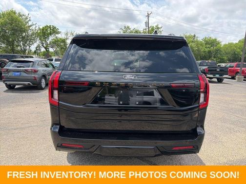 Black Metallic 2025 Ford Expedition Tremor