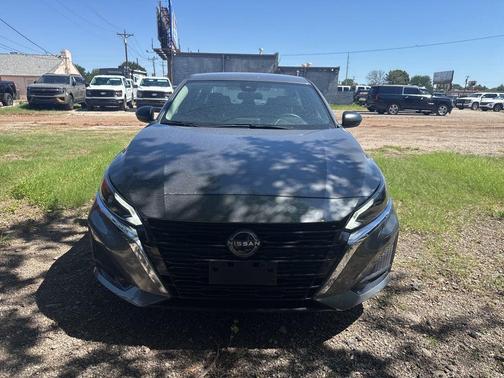 Gun Metallic 2025 Nissan Altima SV
